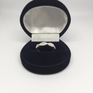 Anillo cintillo