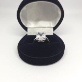Anillo Chateaux Cuadrado
